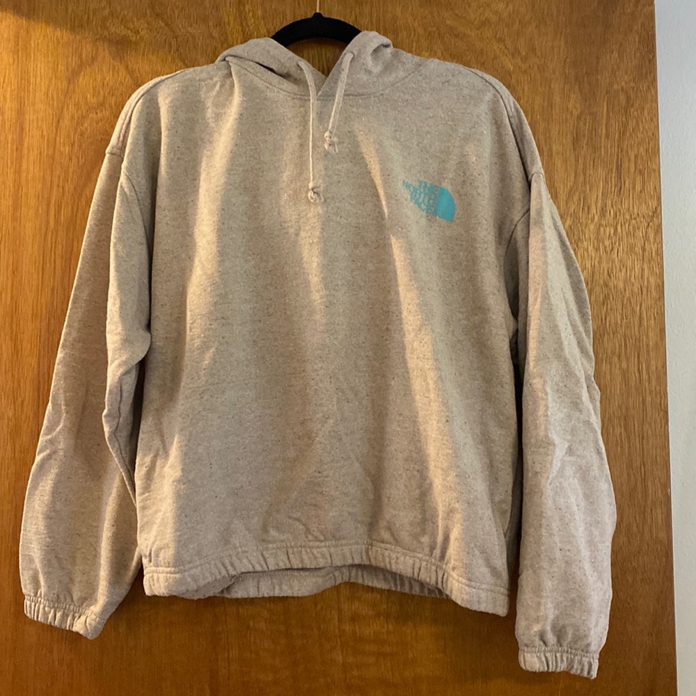 North Face sweatshirt with cool design! Size small